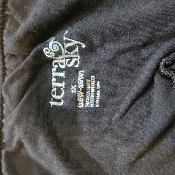 Terra & Sky black leggings, 1X (16W-18W) - Picture 2 of 8